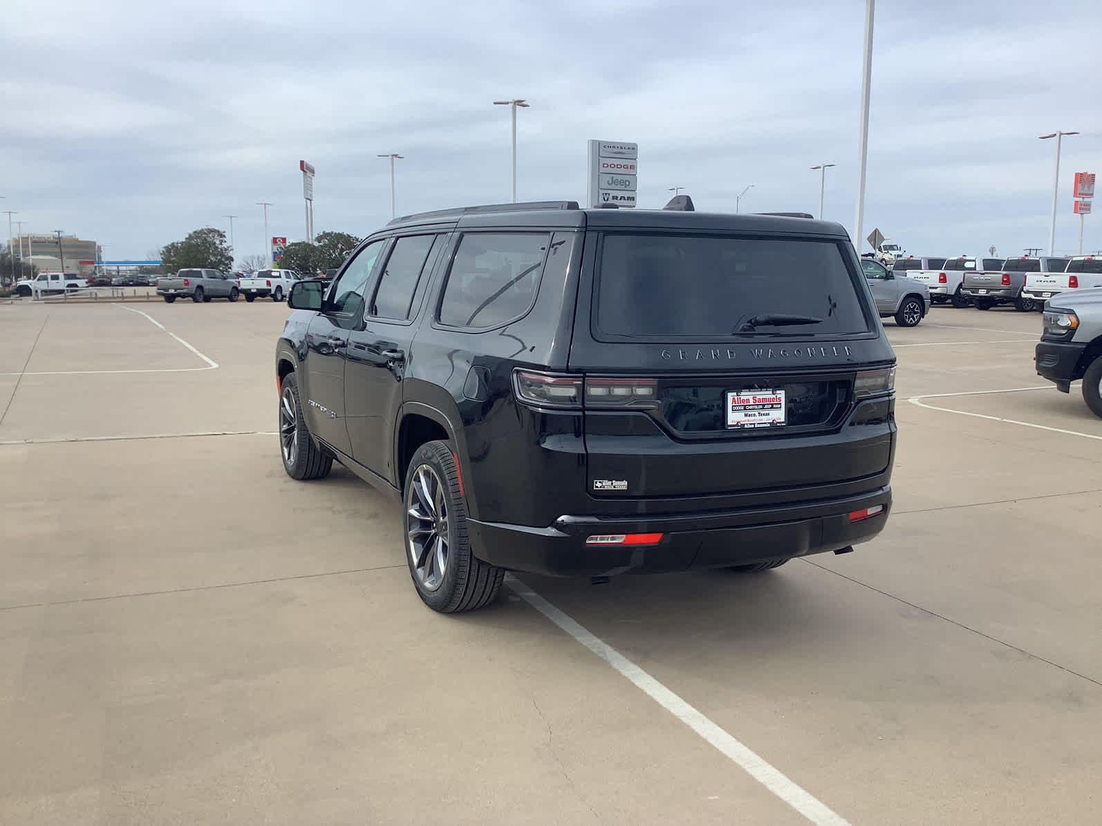 New Car 2025 Jeep Grand Wagoneer  Series Iii Obsidian For Sale Under $120,000 In Waco, Texas