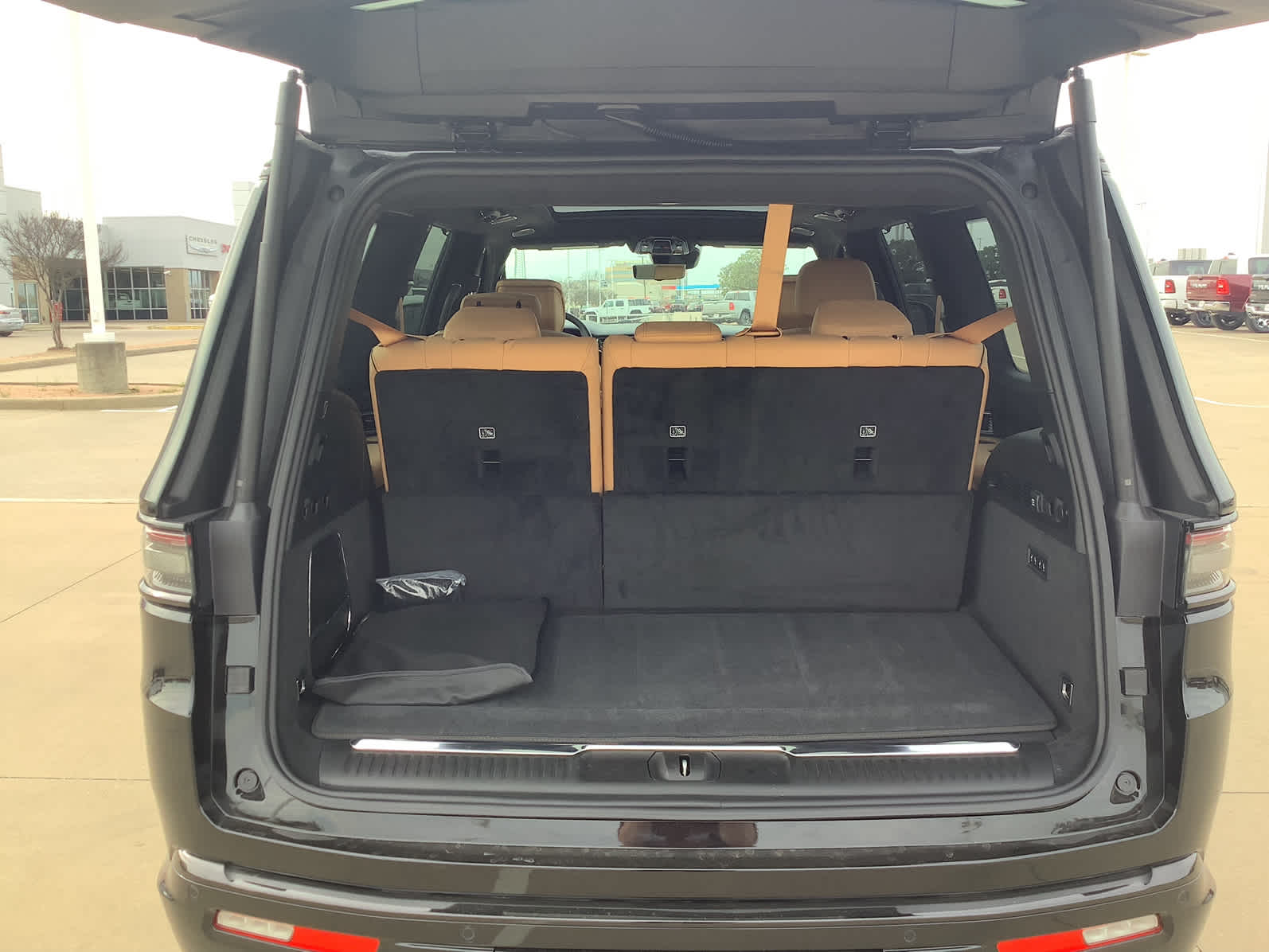 New Car 2025 Jeep Grand Wagoneer  Series Iii Obsidian For Sale Under $120,000 In Waco, Texas