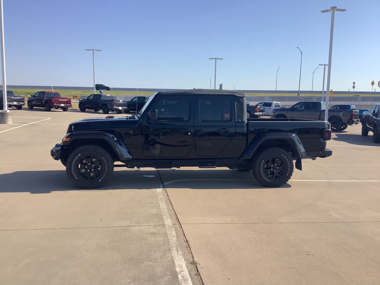 Used Car 2022 Jeep Gladiator  Willys For Sale Under $50,000 In Waco, Texas