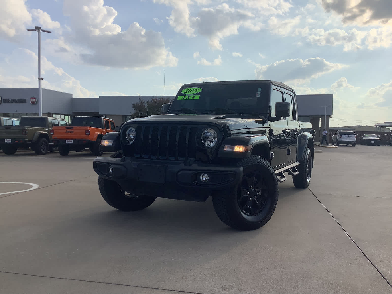 Used Car 2022 Jeep Gladiator  Willys For Sale Under $35,000 In Waco, Texas