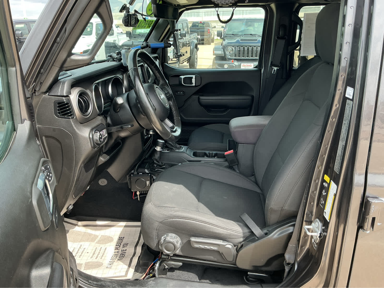 used 2022 Jeep Gladiator car, priced at $30,598