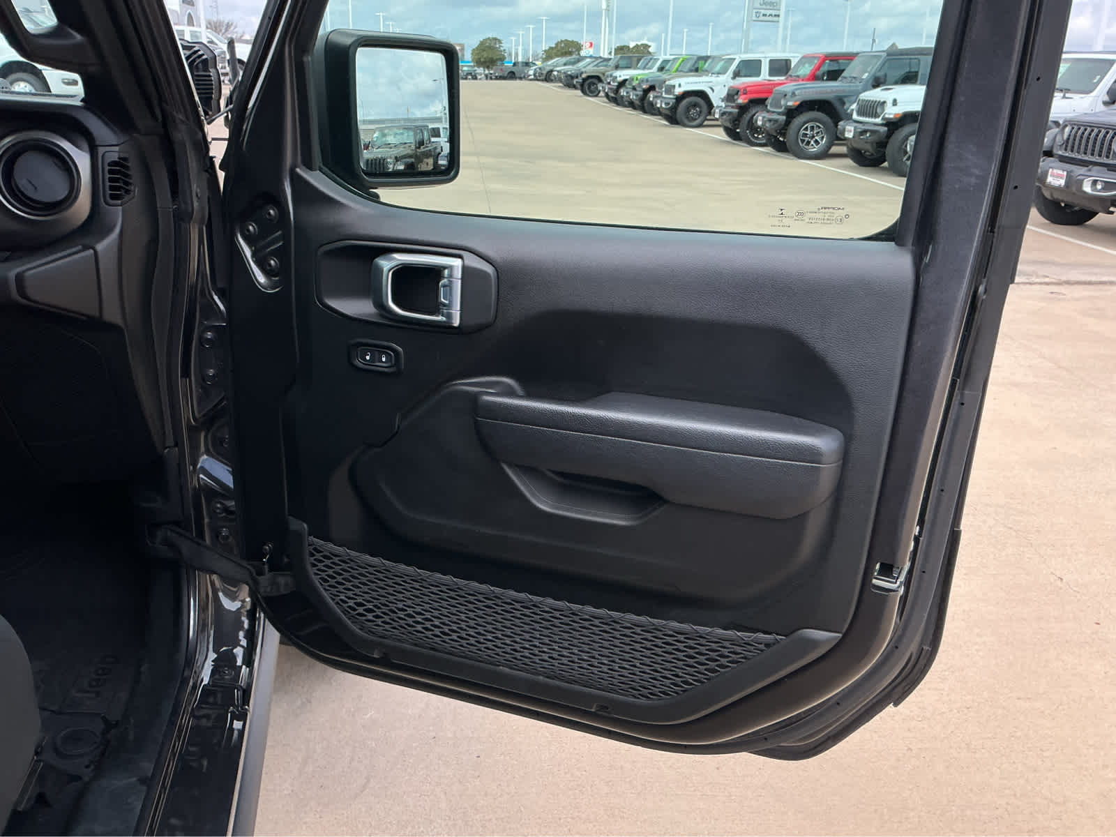 used 2022 Jeep Gladiator car, priced at $30,598