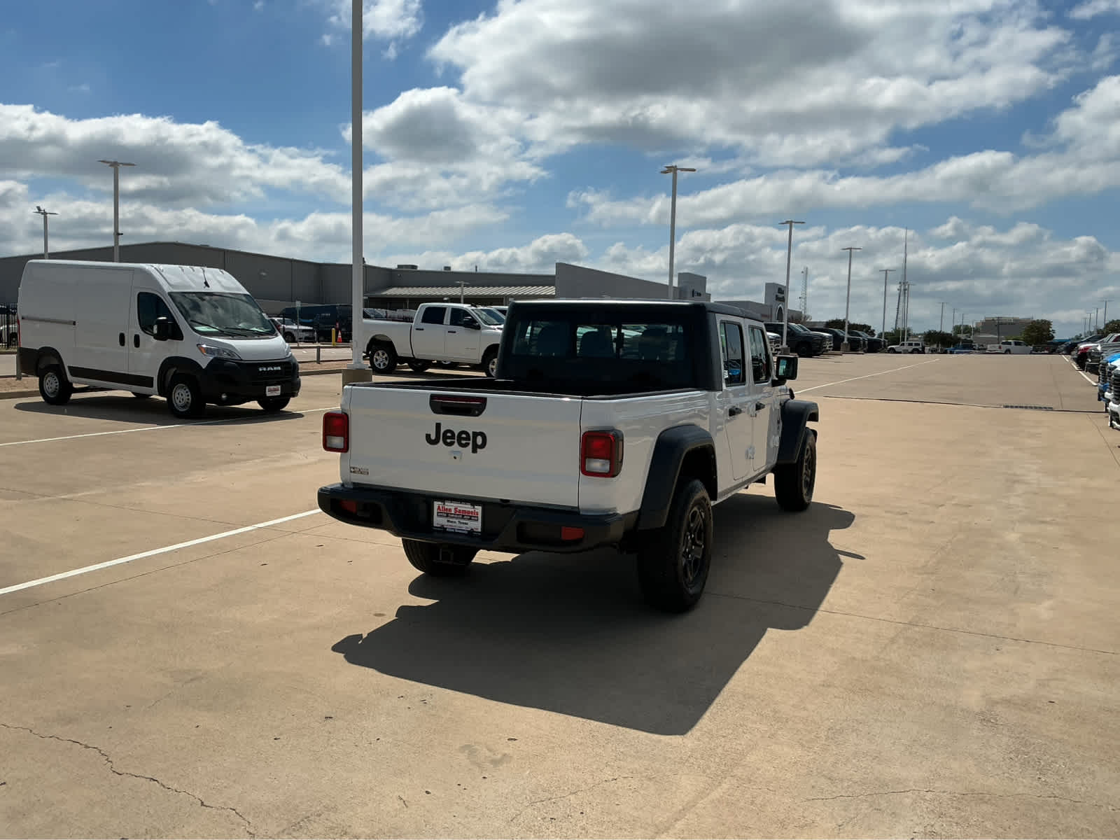 Used Car 2023 Jeep Gladiator  Sport For Sale Under $35,000 In Waco, Texas