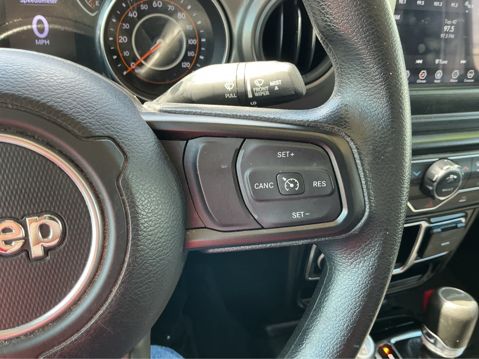 Used Car 2023 Jeep Gladiator  Sport For Sale Under $35,000 In Waco, Texas