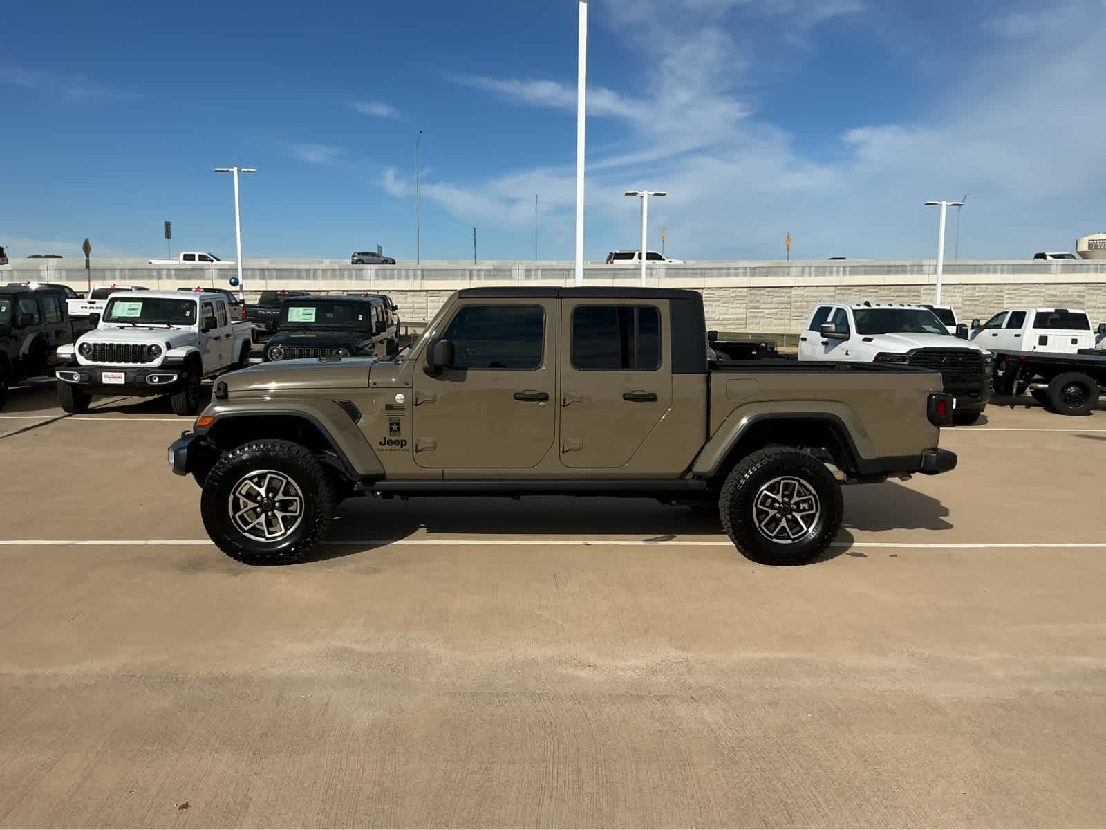 Used Car 2020 Jeep Gladiator  Sport S For Sale Under $25,000 In Waco, Texas