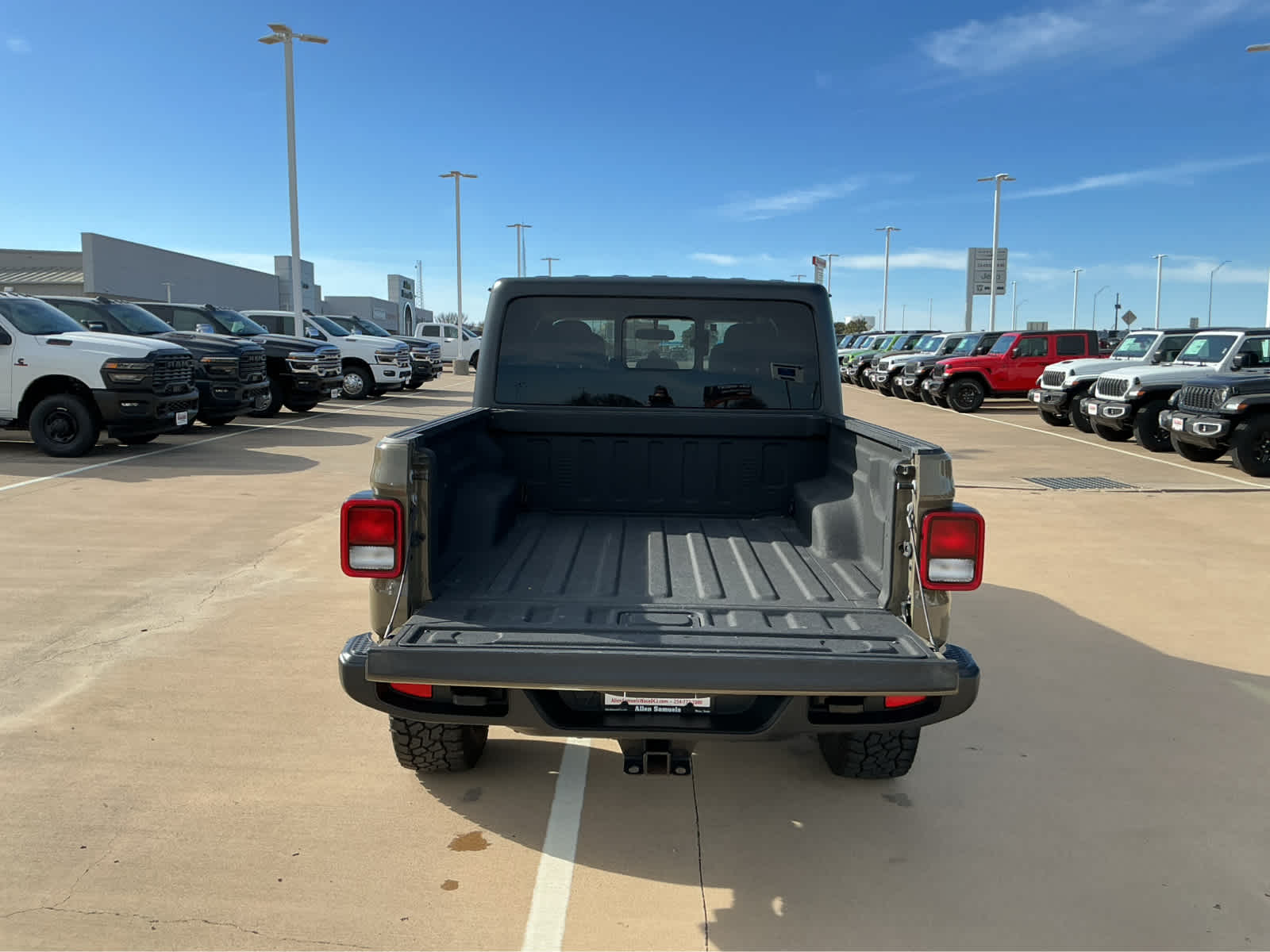 Used Car 2020 Jeep Gladiator  Sport S For Sale Under $25,000 In Waco, Texas