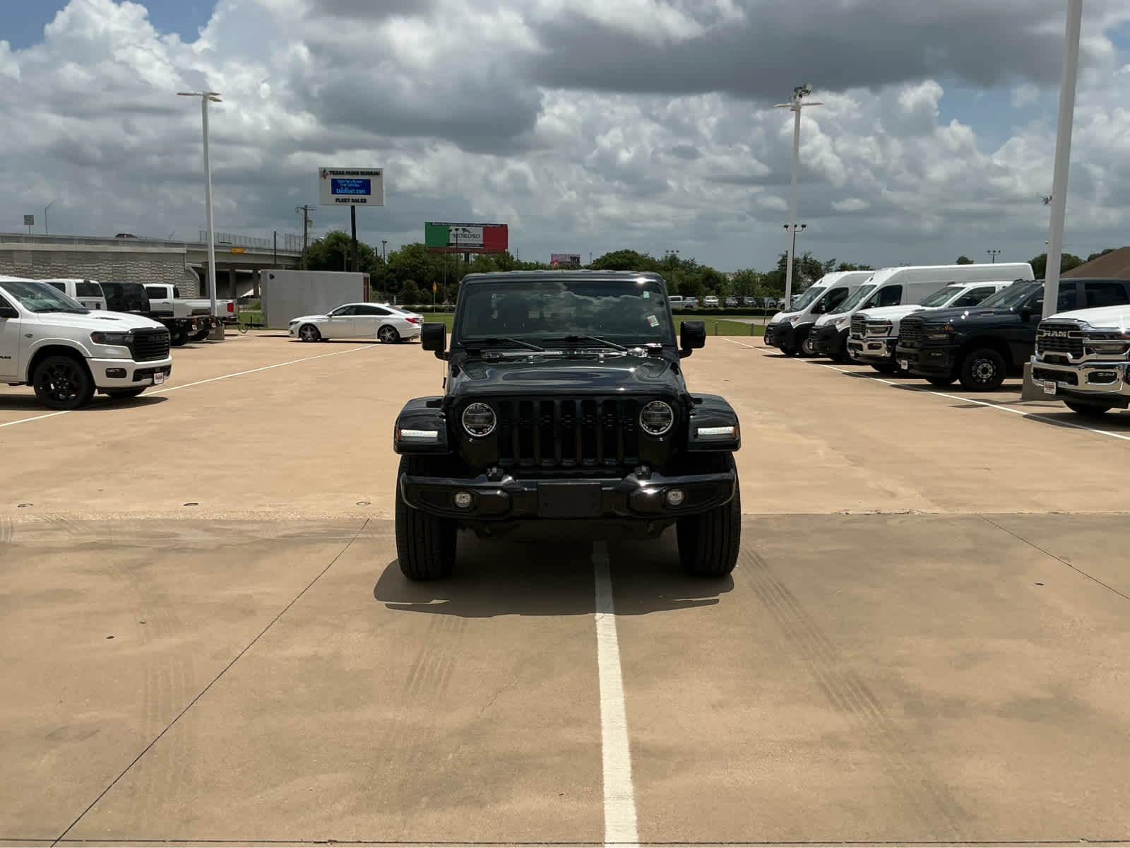 Used Car 2022 Jeep Gladiator  High Altitude For Sale Under $35,000 In Waco, Texas