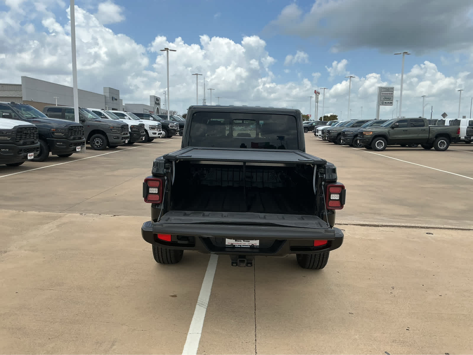 Used Car 2022 Jeep Gladiator  High Altitude For Sale Under $35,000 In Waco, Texas