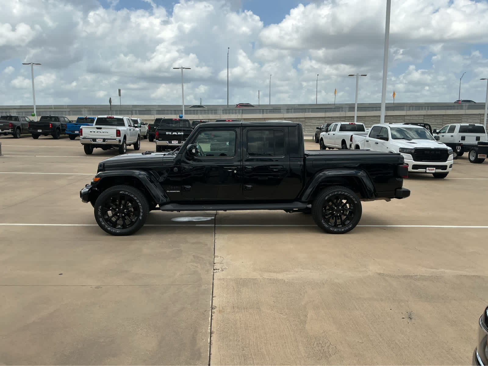 Used Car 2022 Jeep Gladiator  High Altitude For Sale Under $35,000 In Waco, Texas