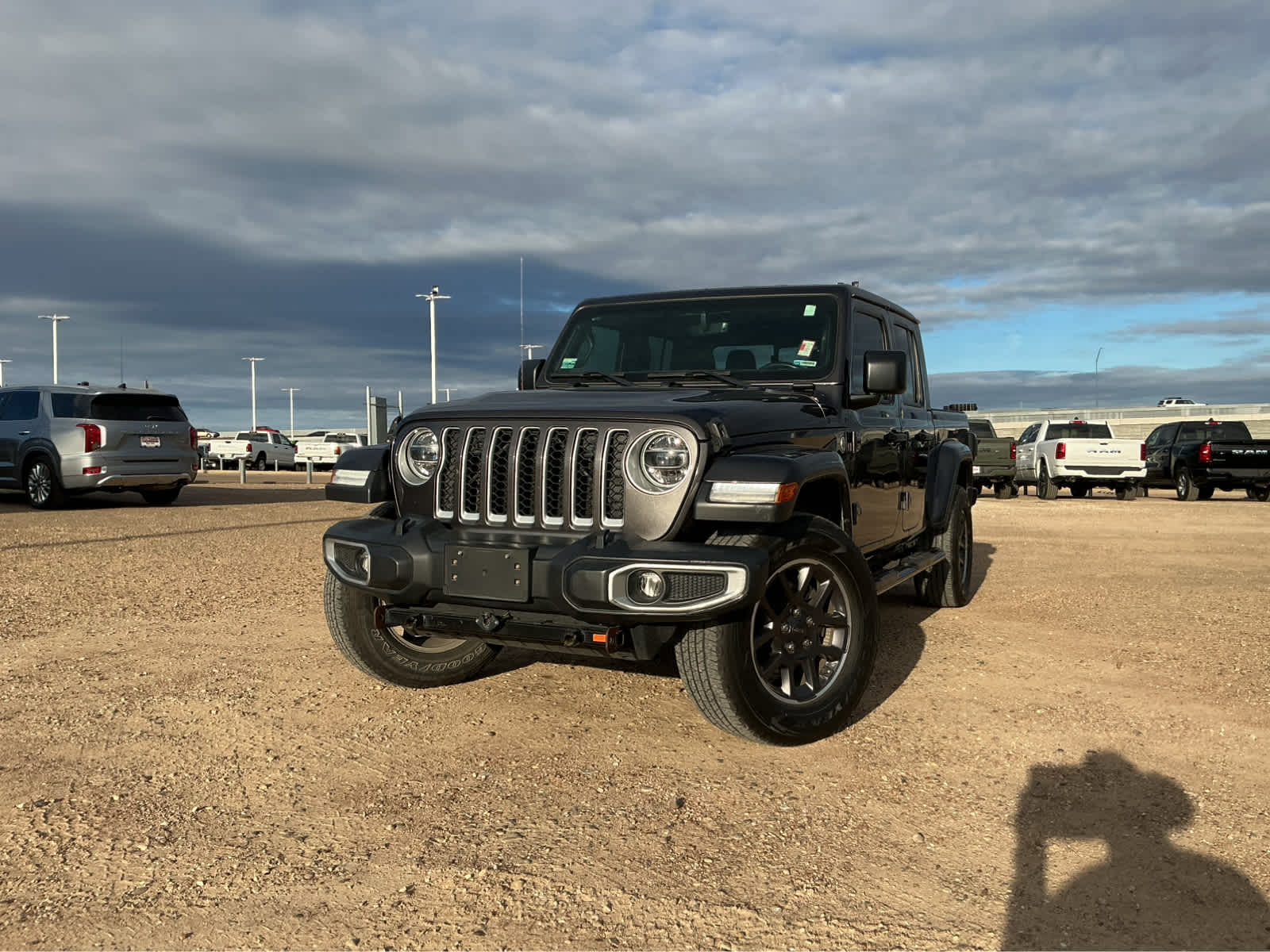Used Car 2020 Jeep Gladiator  Overland For Sale Under $35,000 In Waco, Texas