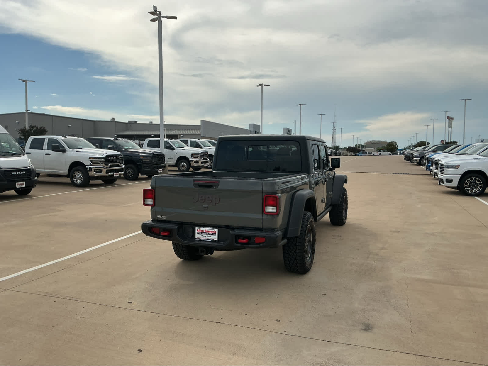 Used Car 2023 Jeep Gladiator  Rubicon For Sale Under $50,000 In Waco, Texas