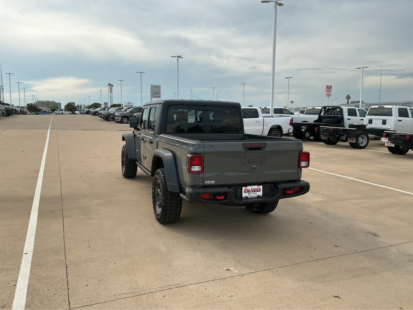 Used Car 2023 Jeep Gladiator  Rubicon For Sale Under $50,000 In Waco, Texas