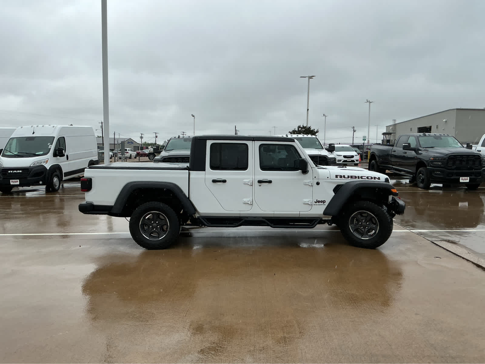 Used Car 2023 Jeep Gladiator  Rubicon For Sale Under $40,000 In Waco, Texas
