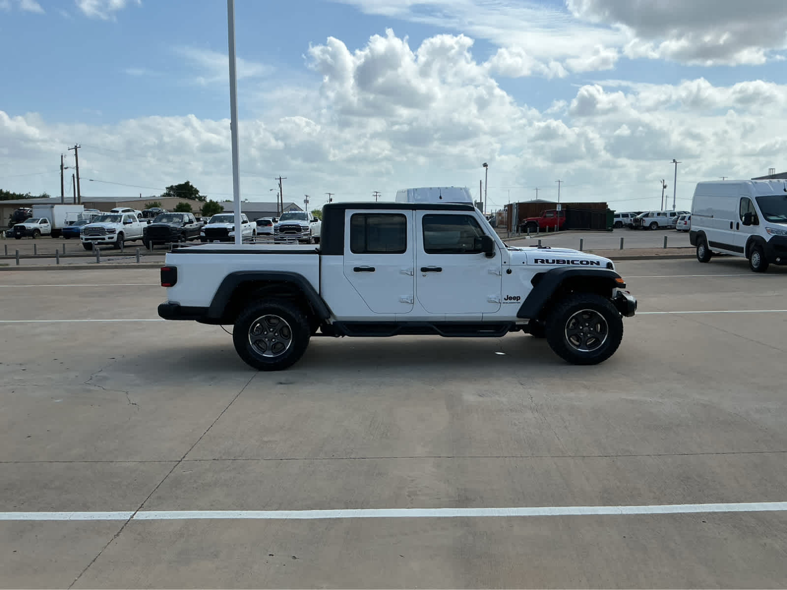 Used Car 2023 Jeep Gladiator  Rubicon For Sale Under $40,000 In Waco, Texas