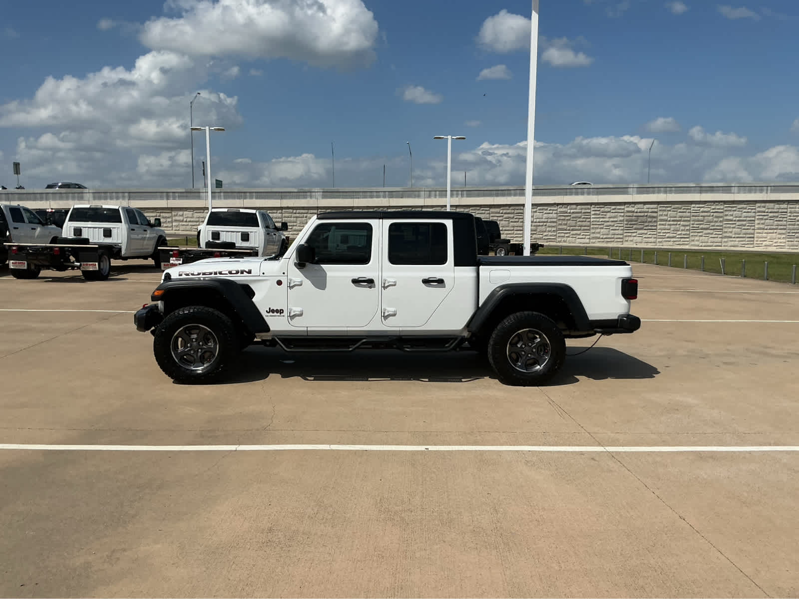 Used Car 2023 Jeep Gladiator  Rubicon For Sale Under $40,000 In Waco, Texas