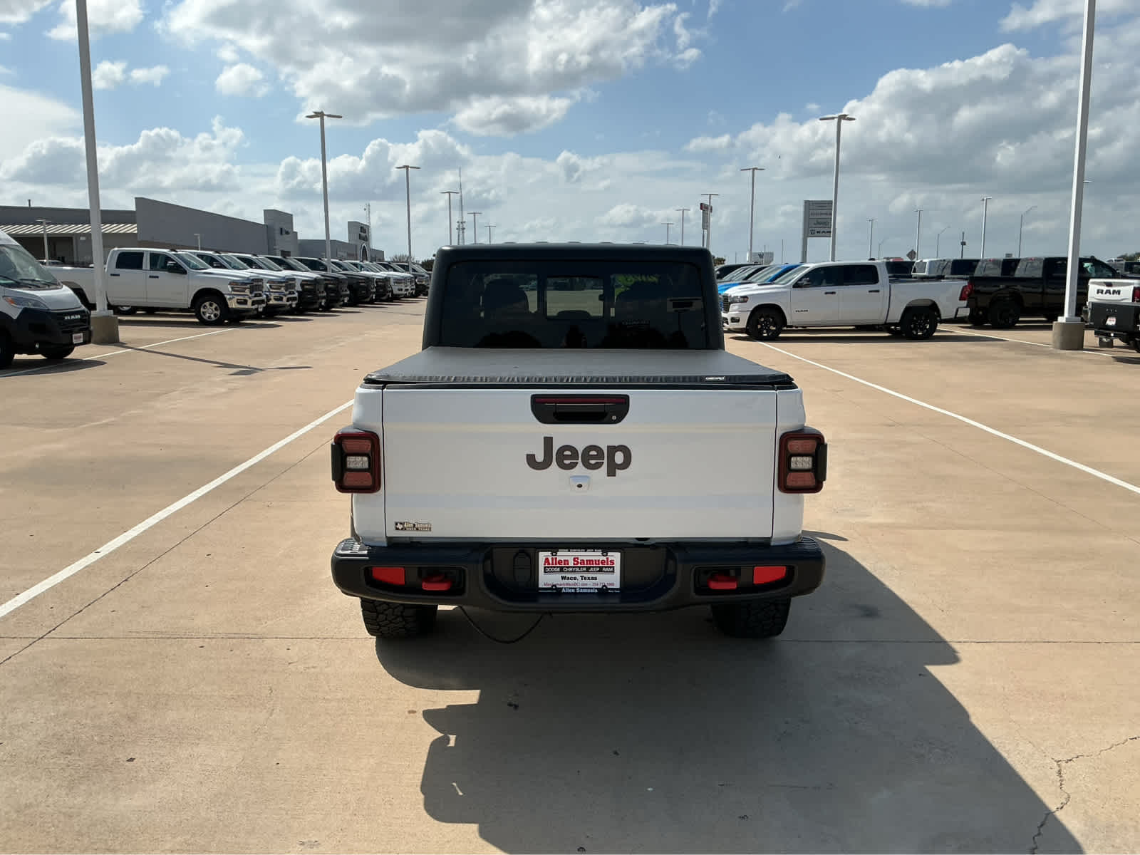 Used Car 2023 Jeep Gladiator  Rubicon For Sale Under $40,000 In Waco, Texas