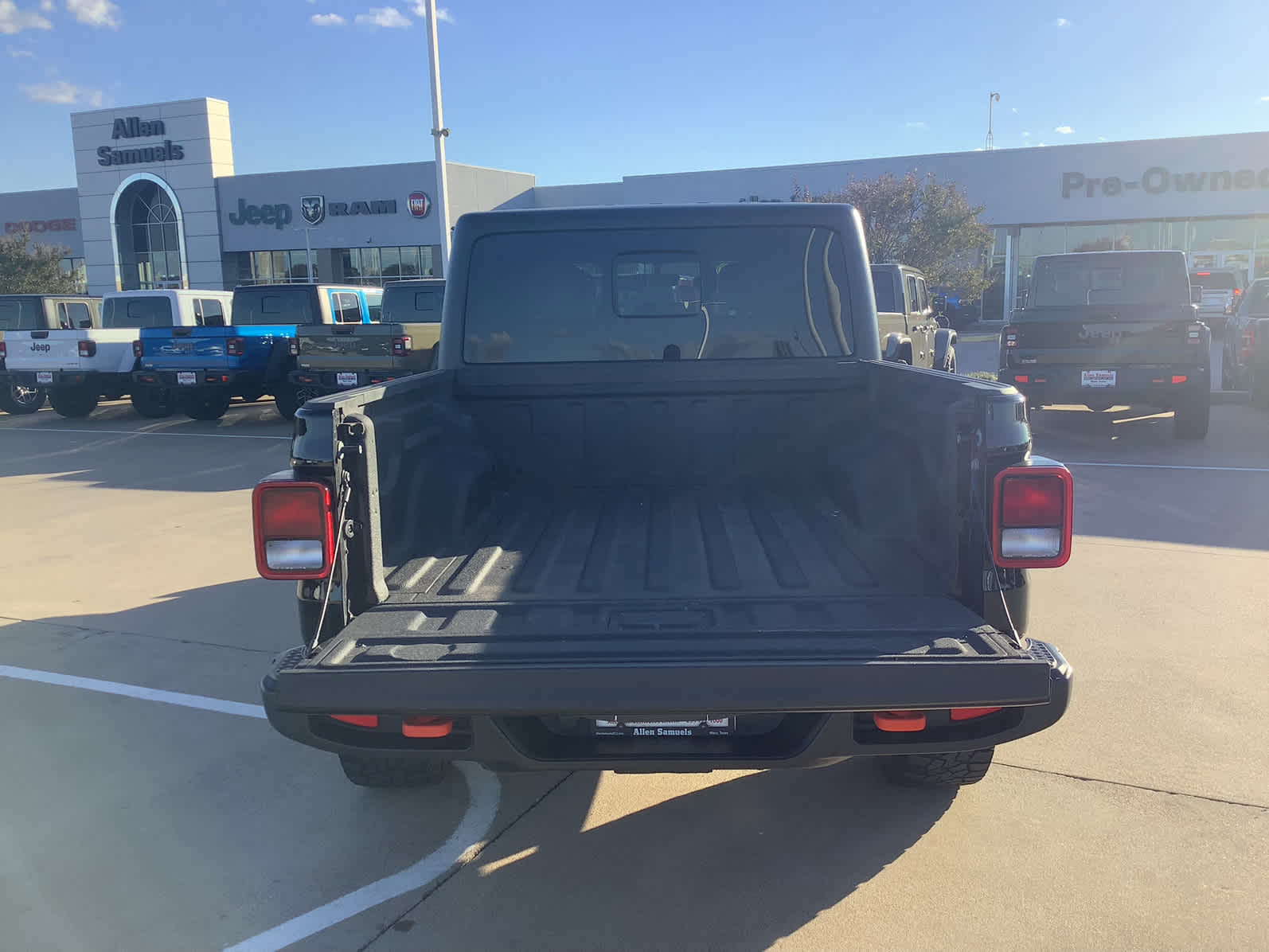 Used Car 2023 Jeep Gladiator  Mojave For Sale Under $50,000 In Waco, Texas