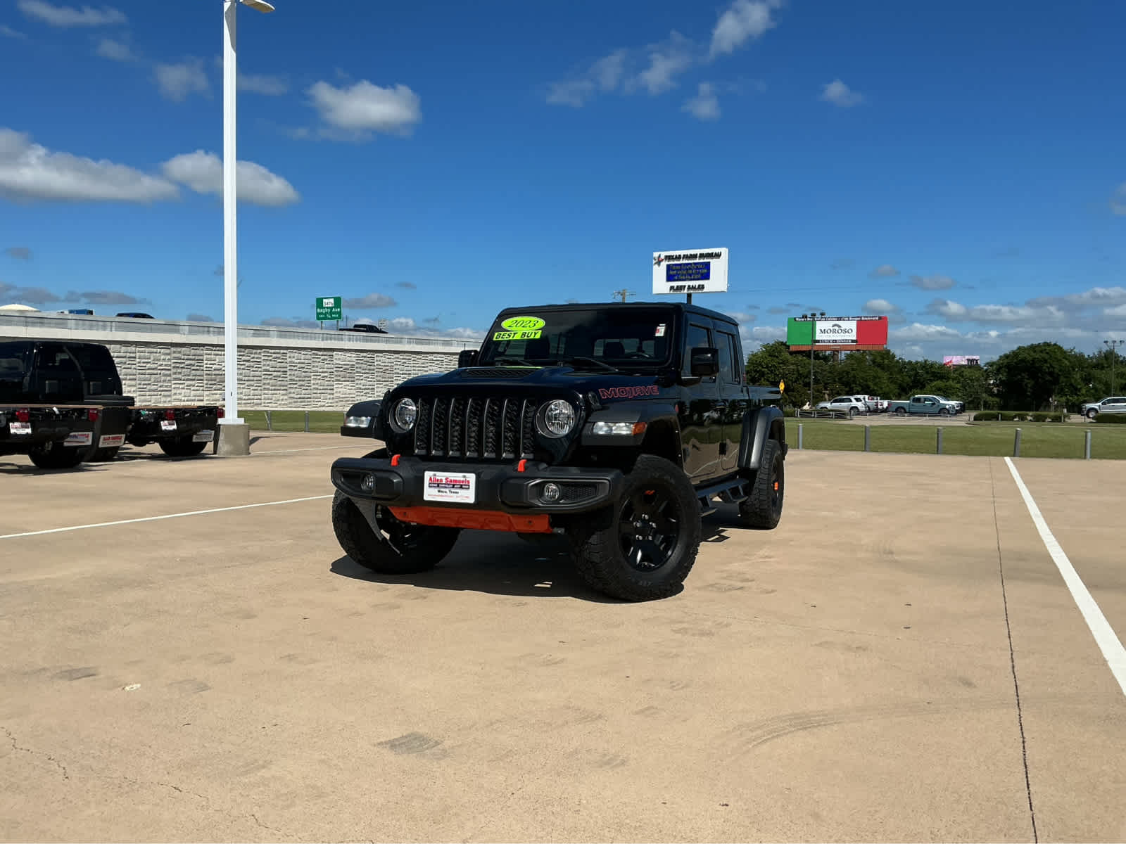 Used Car 2023 Jeep Gladiator  Mojave For Sale Under $50,000 In Waco, Texas