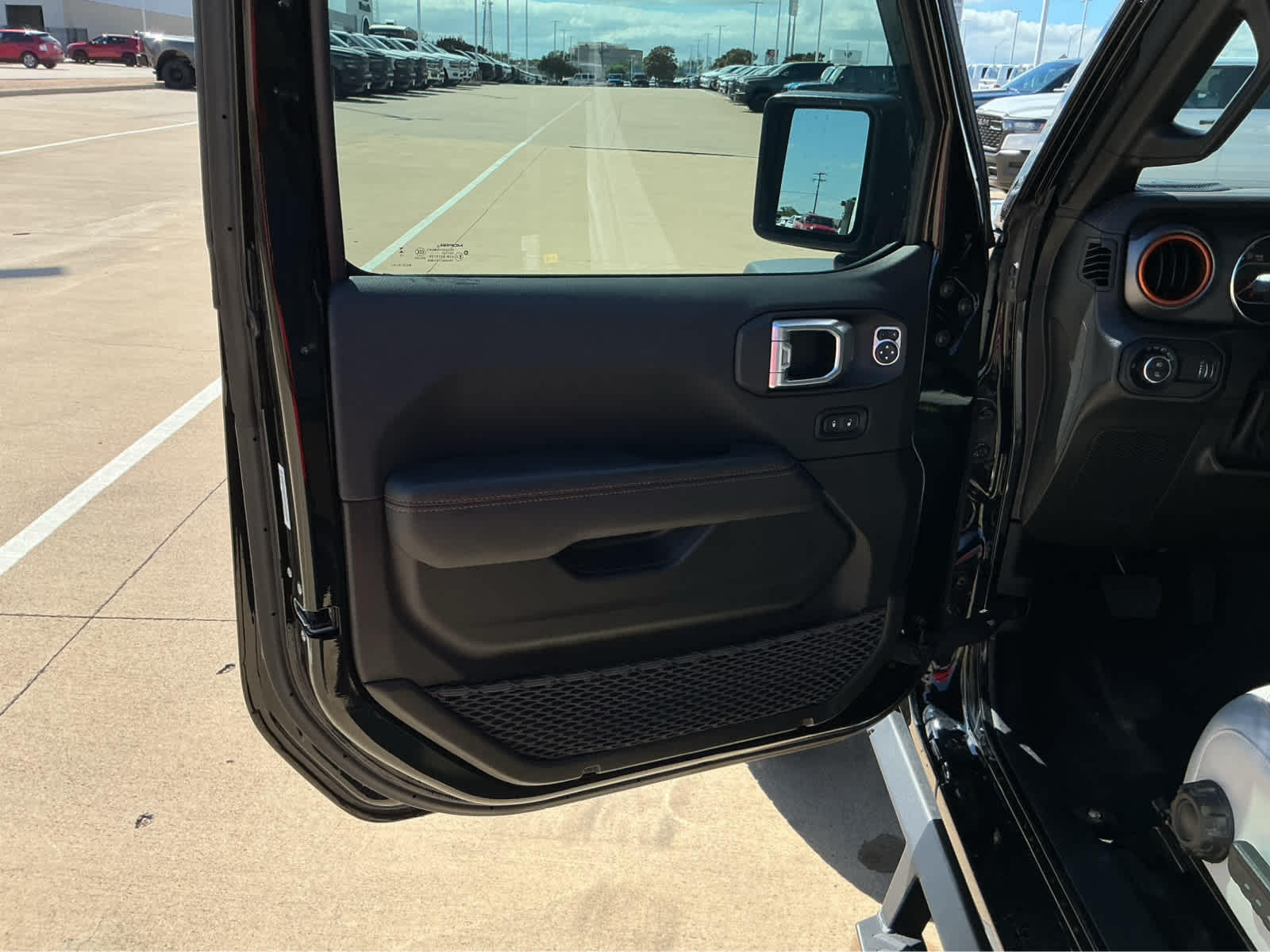 Used Car 2023 Jeep Gladiator  Mojave For Sale Under $50,000 In Waco, Texas