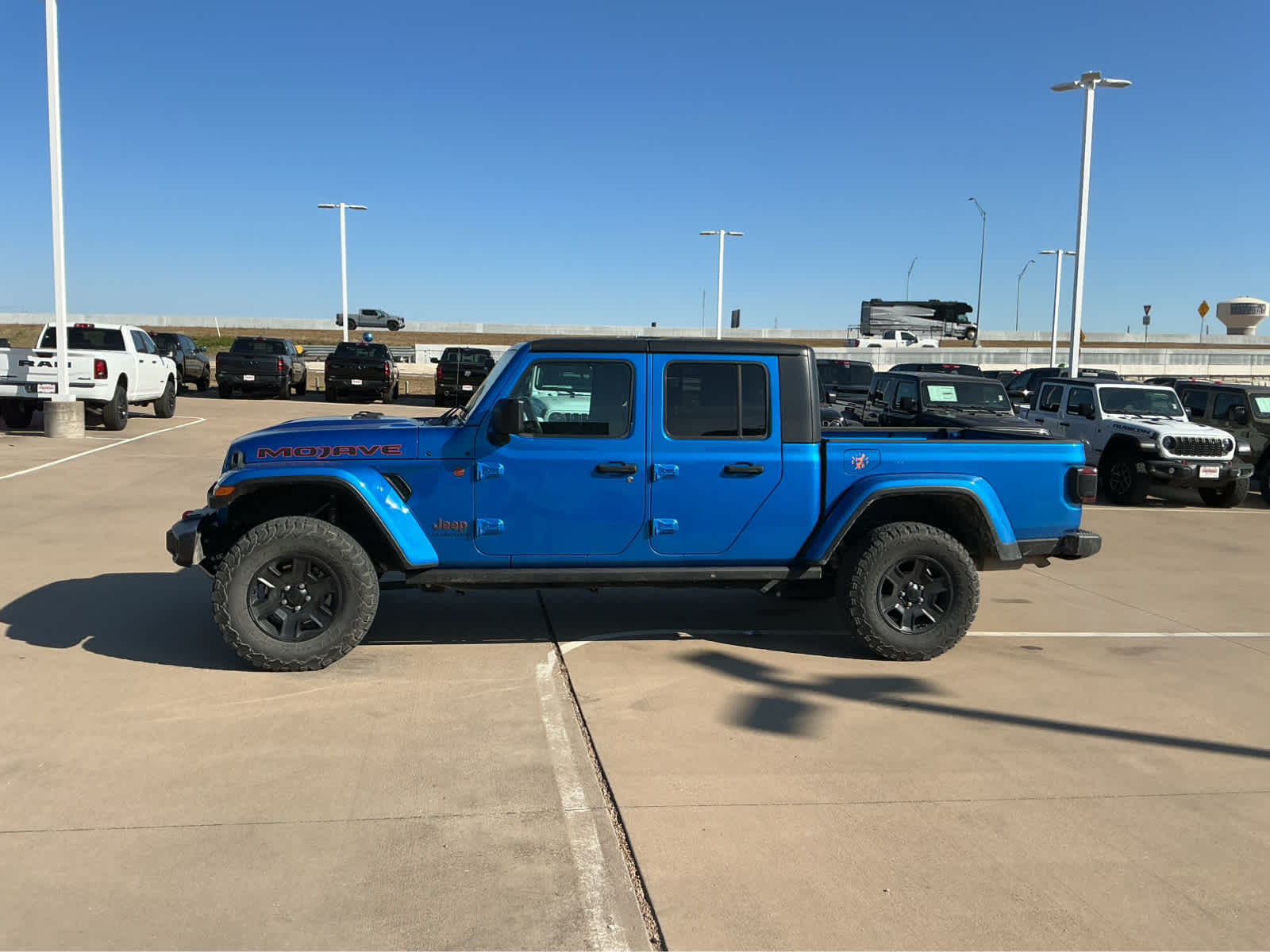 Used Car 2021 Jeep Gladiator  Mojave For Sale Under $40,000 In Waco, Texas