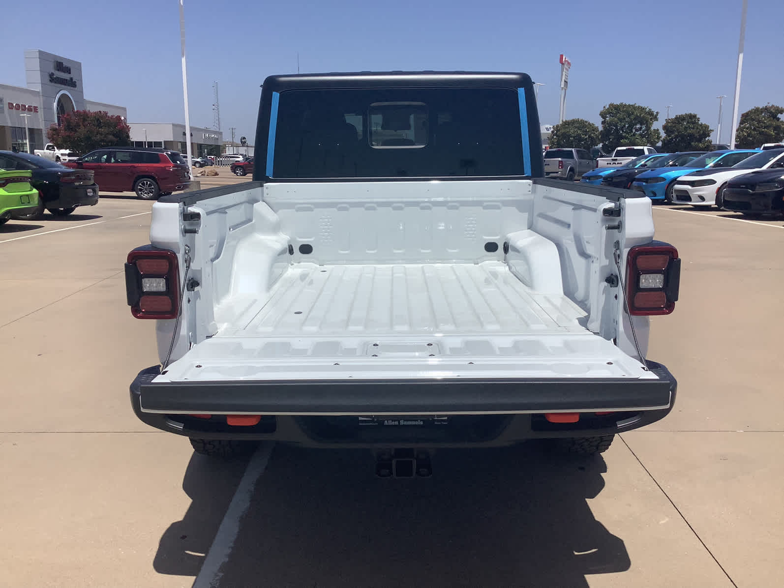 New Car 2024 Jeep Gladiator  Mojave 4x4 For Sale Under $60,000 In Waco, Texas