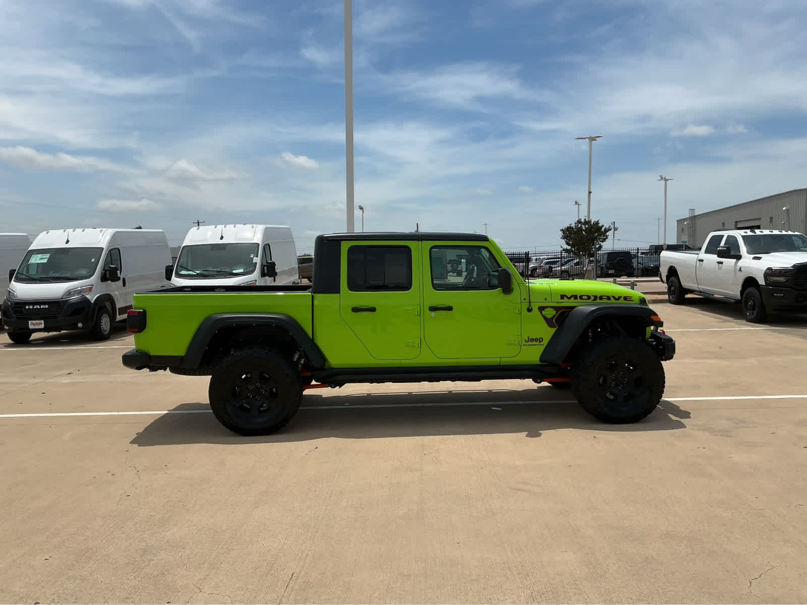 Used Car 2021 Jeep Gladiator  Mojave For Sale Under $35,000 In Waco, Texas