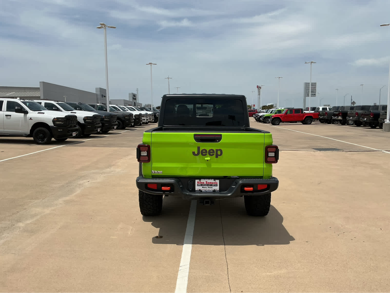 Used Car 2021 Jeep Gladiator  Mojave For Sale Under $35,000 In Waco, Texas
