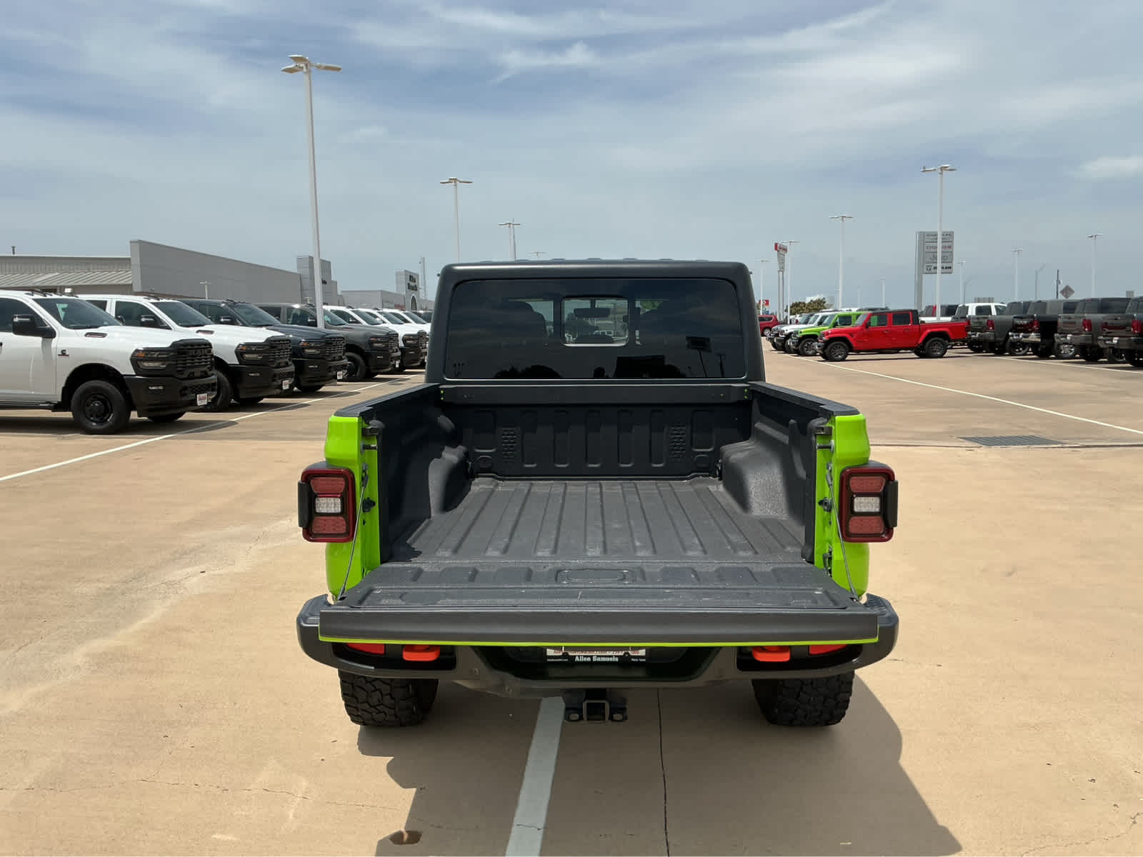 Used Car 2021 Jeep Gladiator  Mojave For Sale Under $35,000 In Waco, Texas