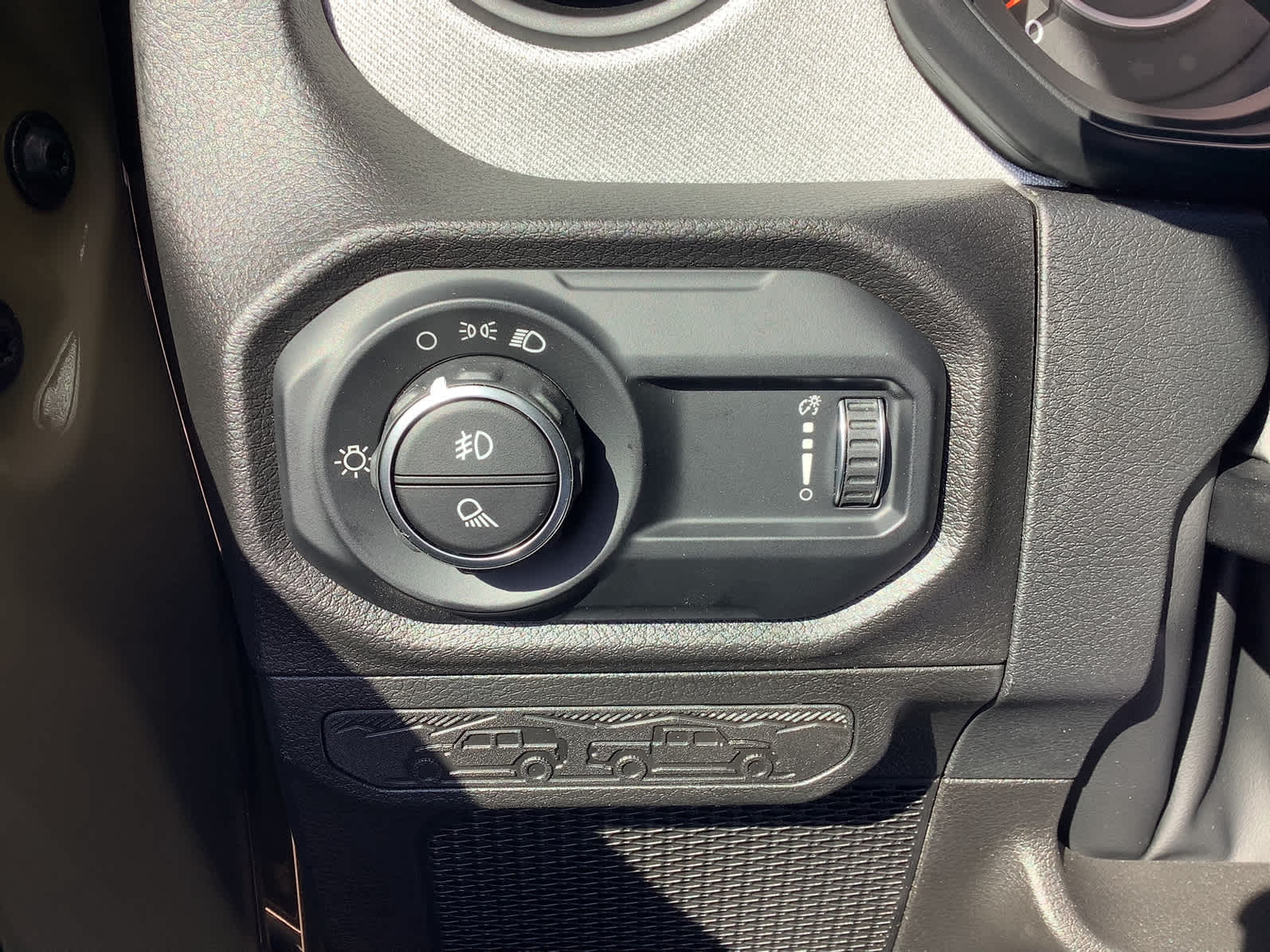 new 2026 Jeep Gladiator car, priced at $39,999