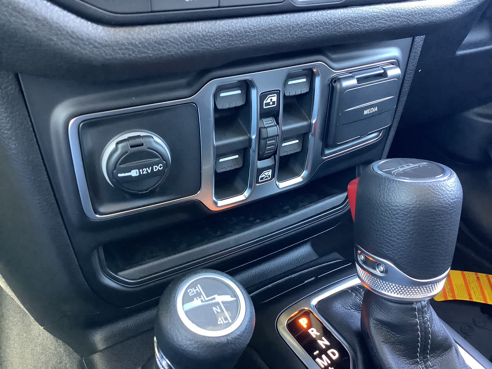 new 2026 Jeep Gladiator car, priced at $39,999