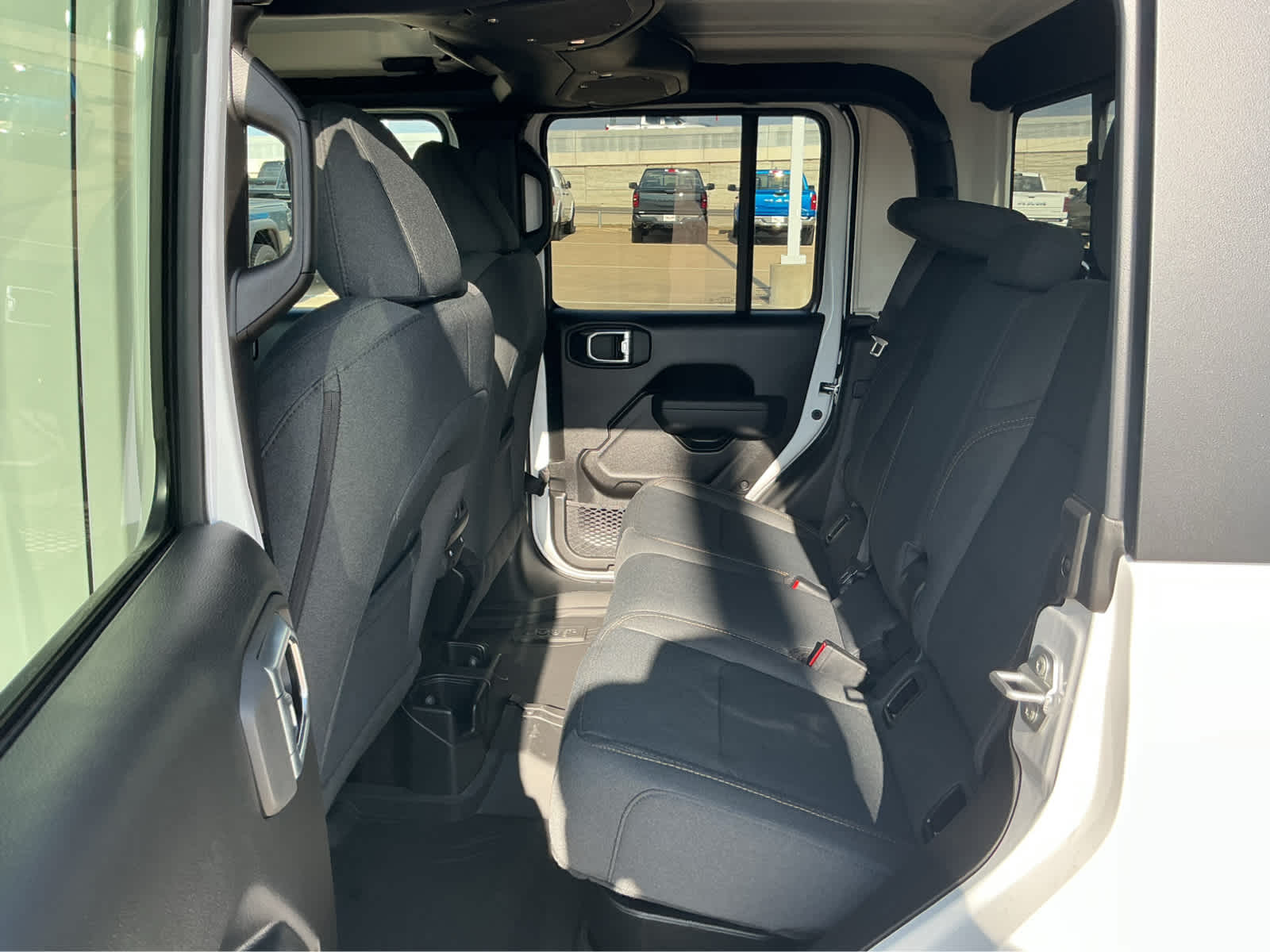 new 2026 Jeep Gladiator car, priced at $47,305