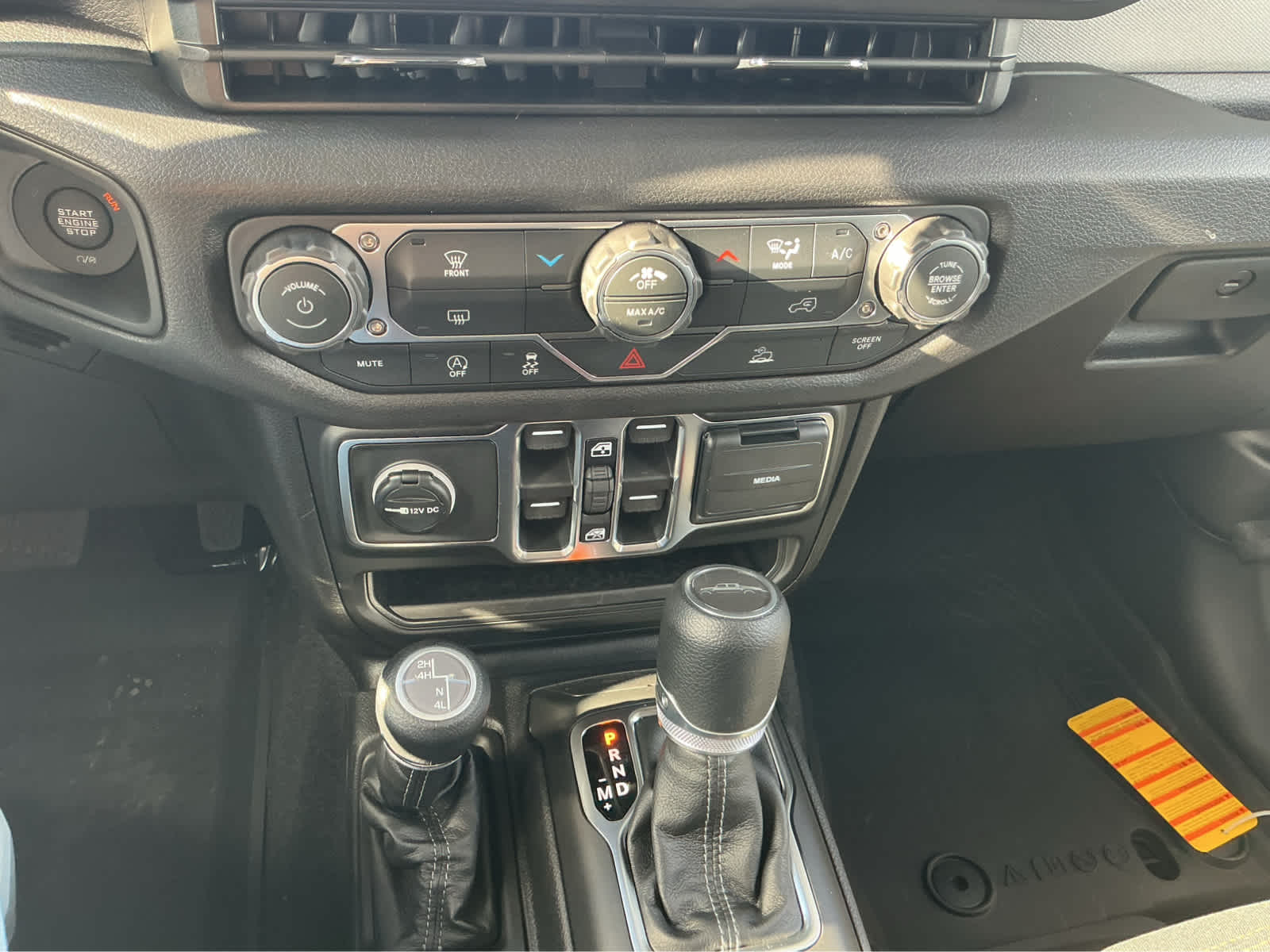 new 2026 Jeep Gladiator car, priced at $47,305