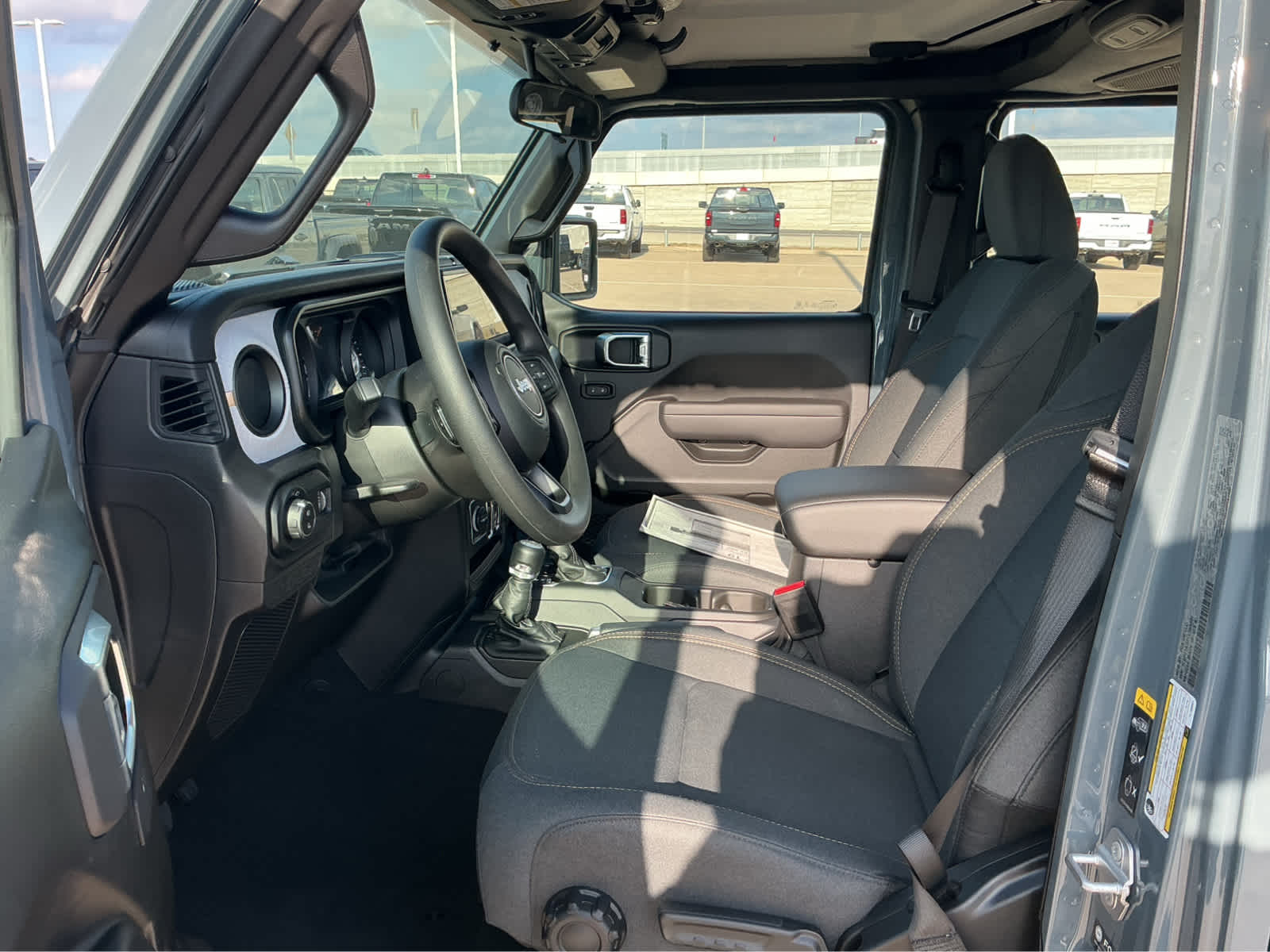 new 2026 Jeep Gladiator car, priced at $39,999