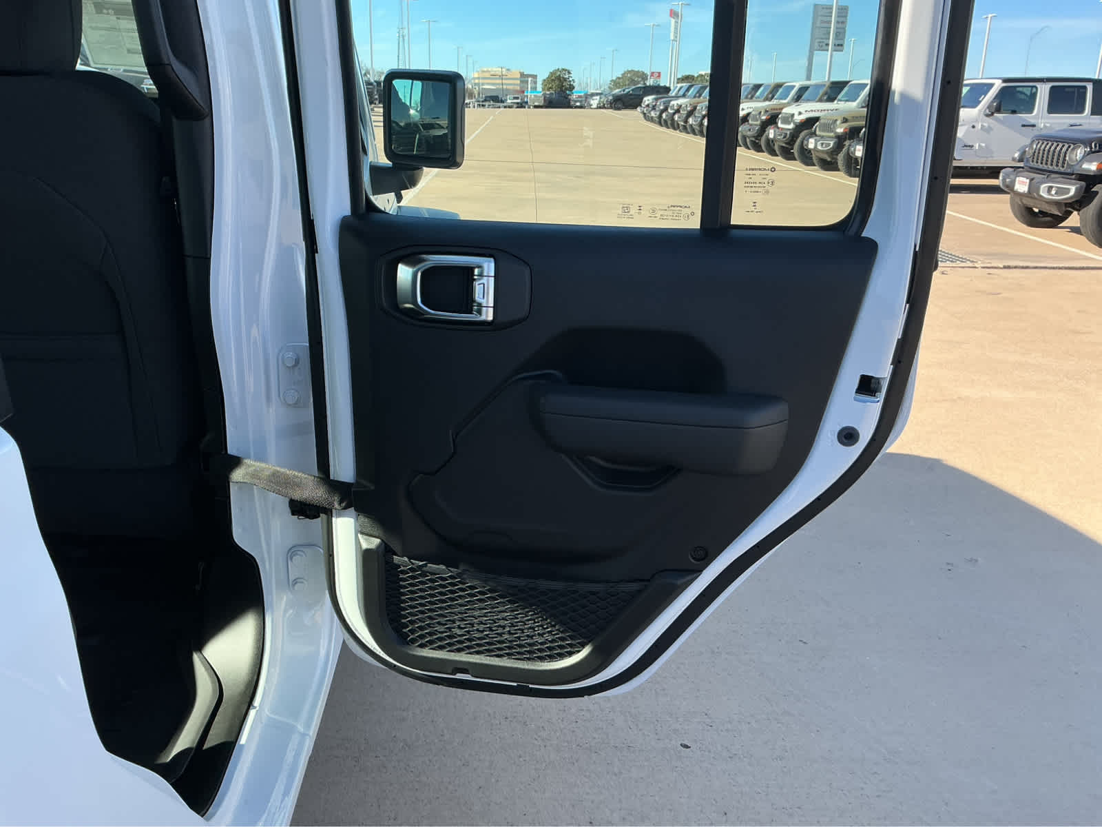 new 2026 Jeep Gladiator car, priced at $43,115