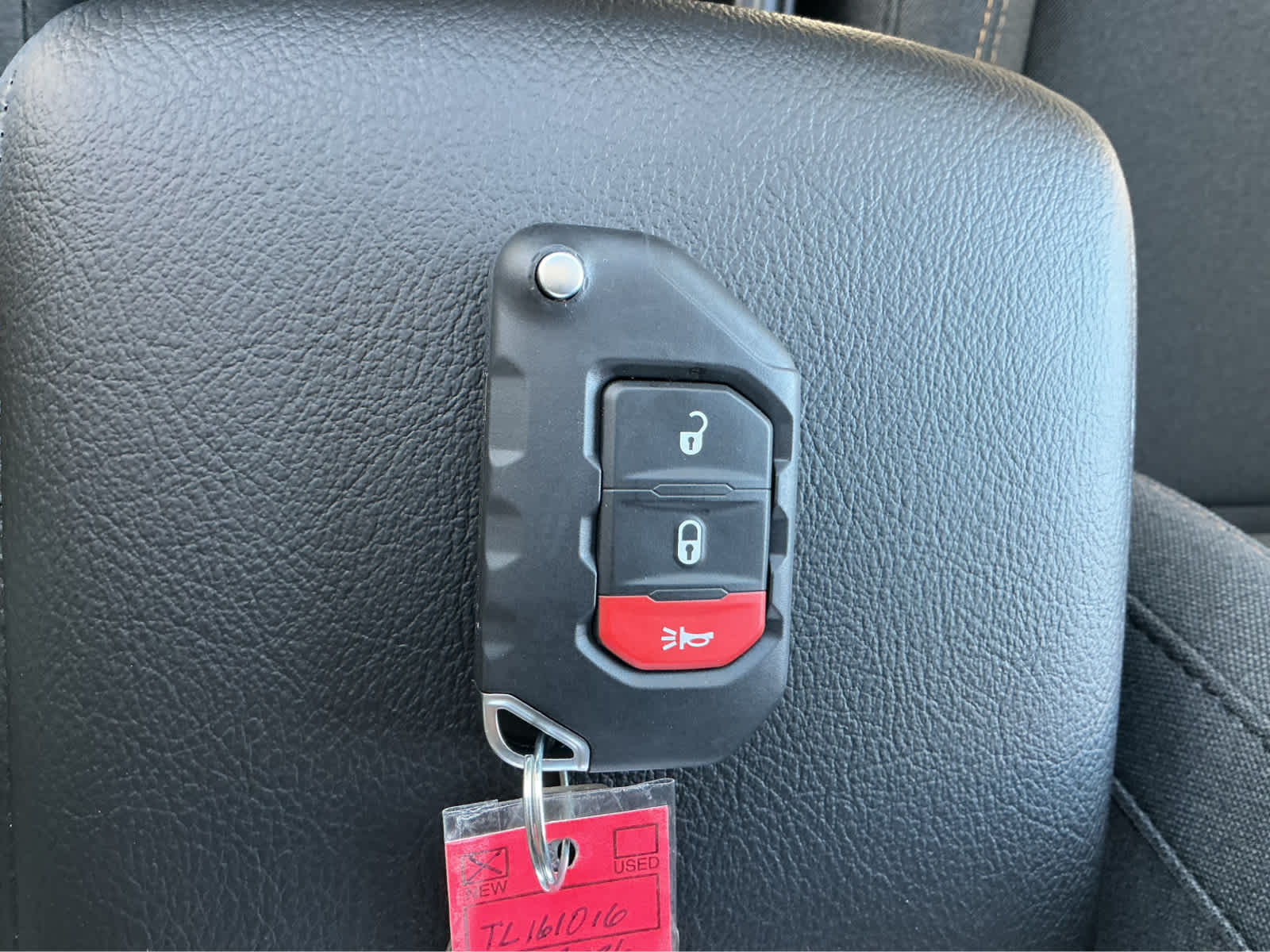 new 2026 Jeep Gladiator car, priced at $43,115