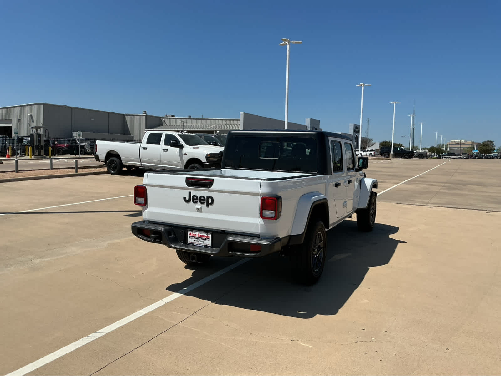 New Car 2025 Jeep Gladiator  Sport S For Sale Under $50,000 In Waco, Texas