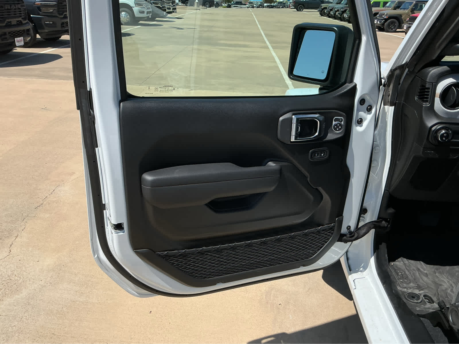 New Car 2025 Jeep Gladiator  Sport S For Sale Under $50,000 In Waco, Texas
