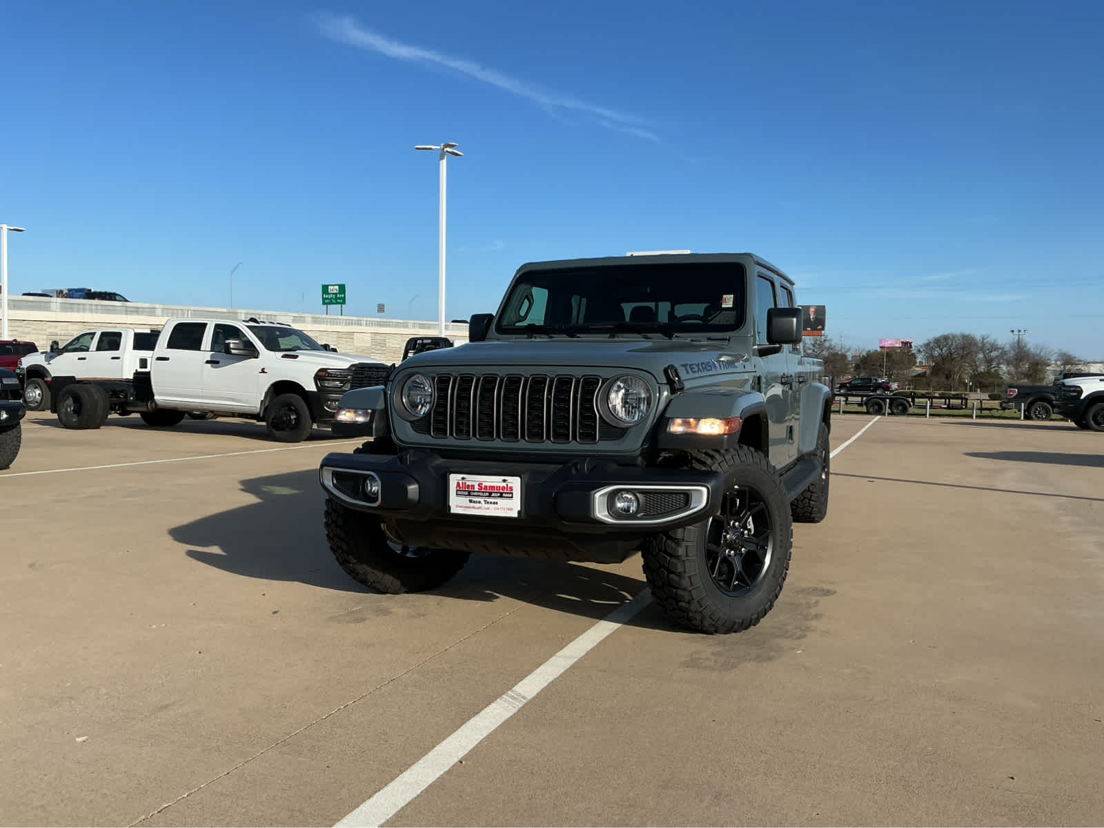 New Car 2025 Jeep Gladiator  Texas Trail For Sale Under $50,000 In Waco, Texas