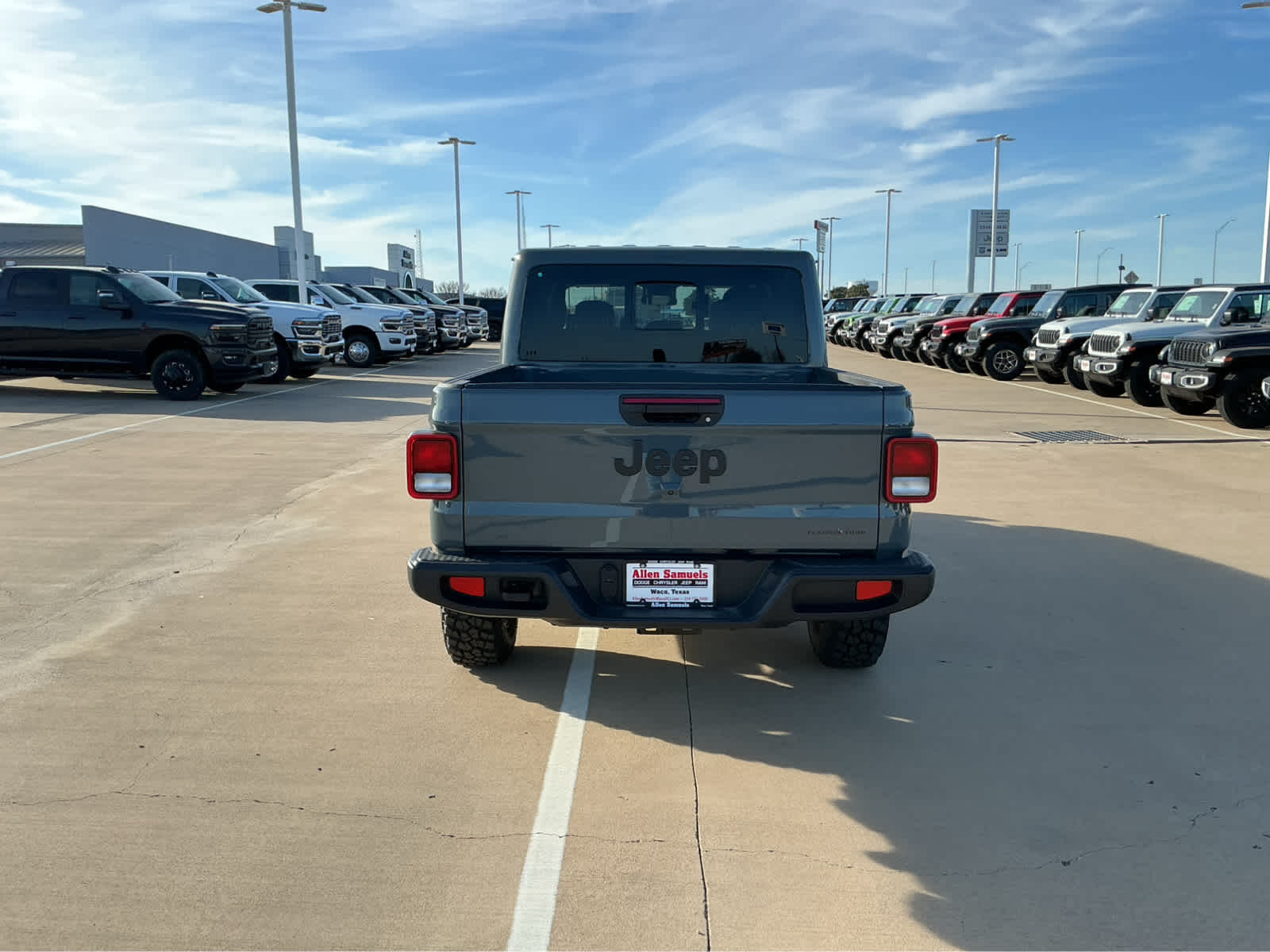 New Car 2025 Jeep Gladiator  Texas Trail For Sale Under $50,000 In Waco, Texas
