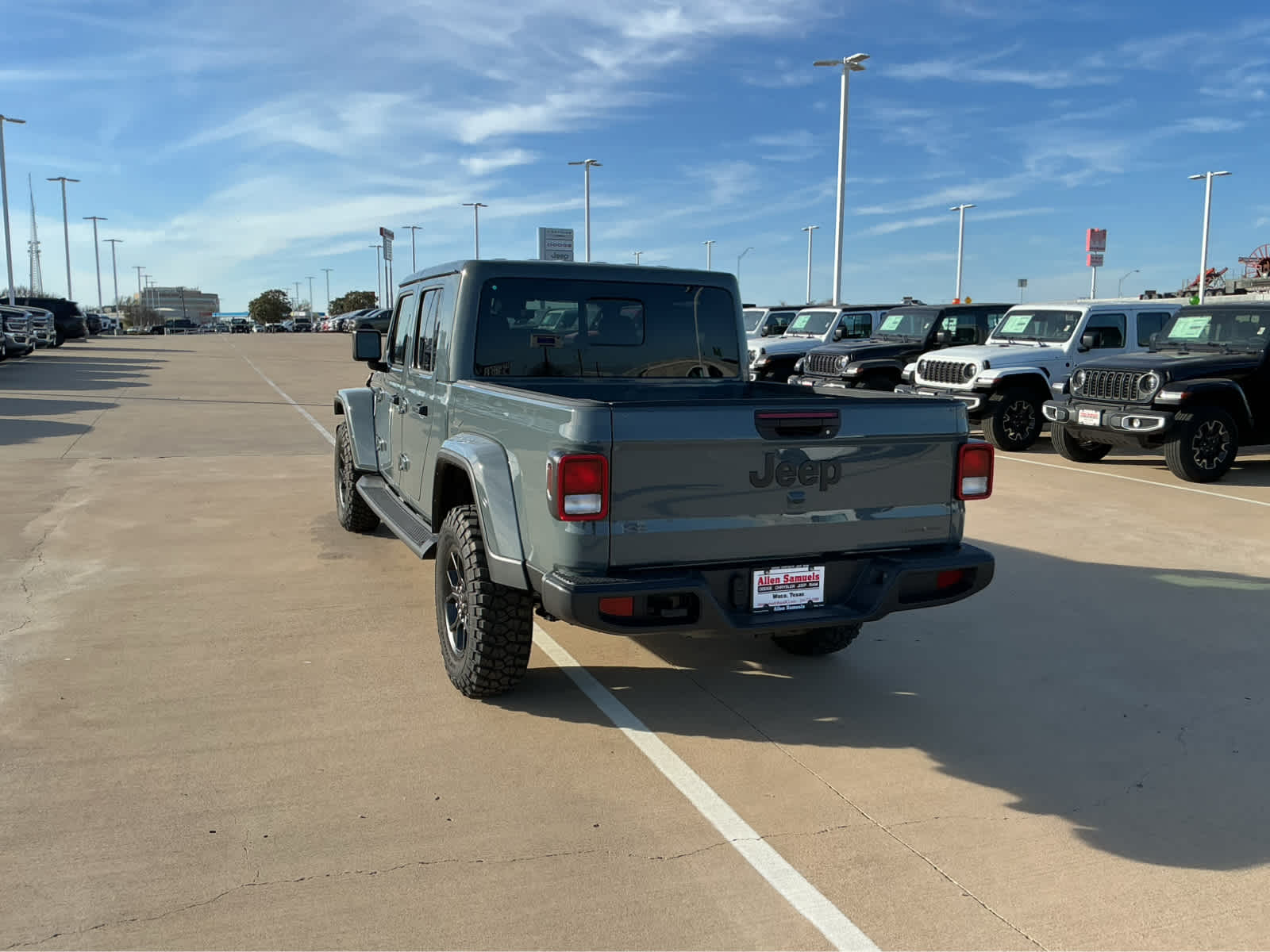 New Car 2025 Jeep Gladiator  Texas Trail For Sale Under $50,000 In Waco, Texas