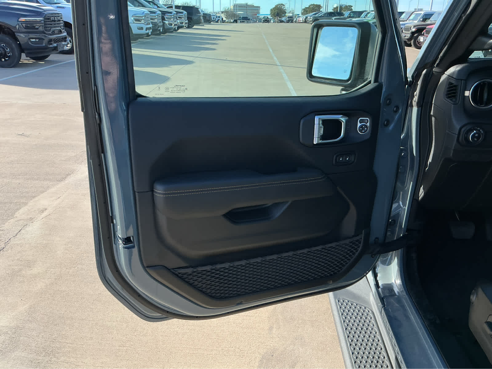 New Car 2025 Jeep Gladiator  Texas Trail For Sale Under $50,000 In Waco, Texas