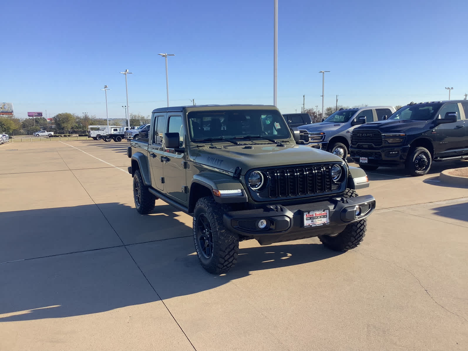 new 2026 Jeep Gladiator car, priced at $46,482