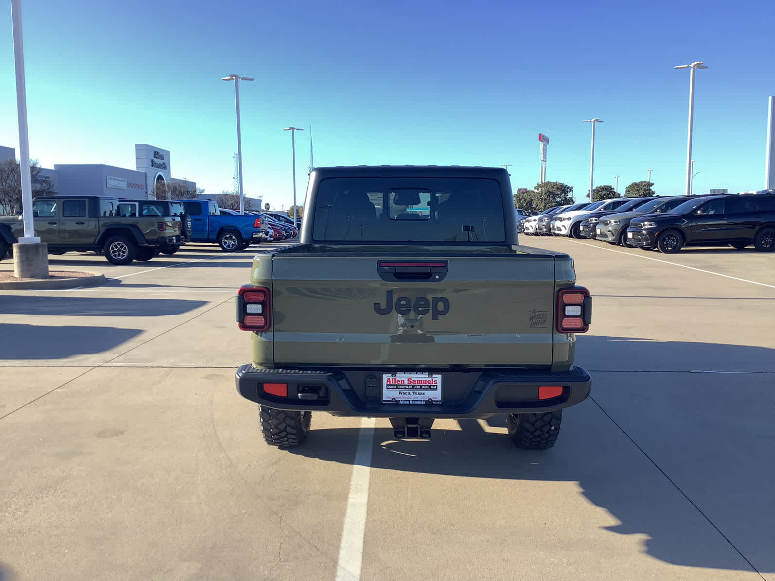 new 2026 Jeep Gladiator car, priced at $46,482