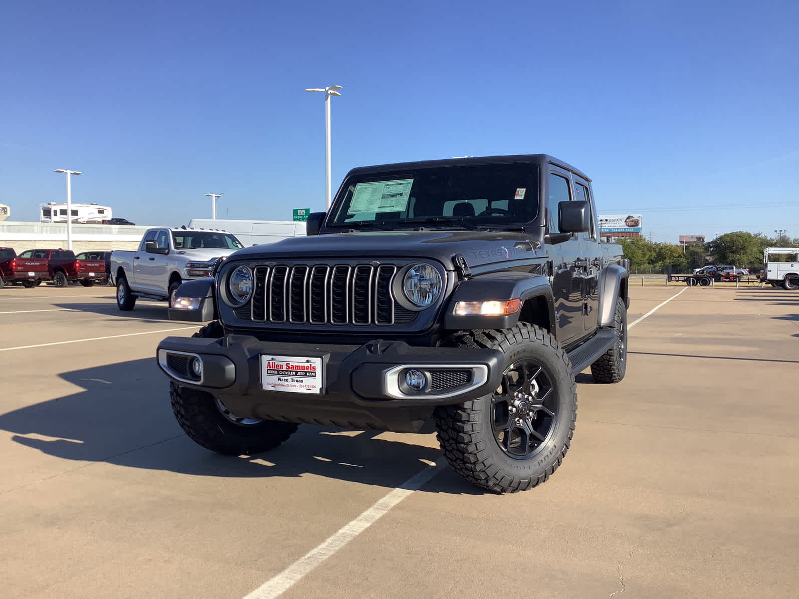 New Car 2025 Jeep Gladiator  Texas Trail For Sale Under $50,000 In Waco, Texas