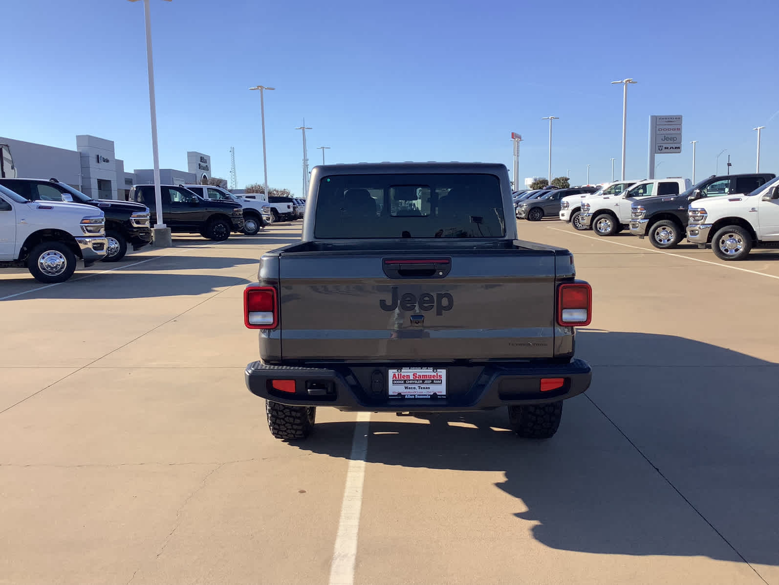 New Car 2025 Jeep Gladiator  Texas Trail For Sale Under $50,000 In Waco, Texas