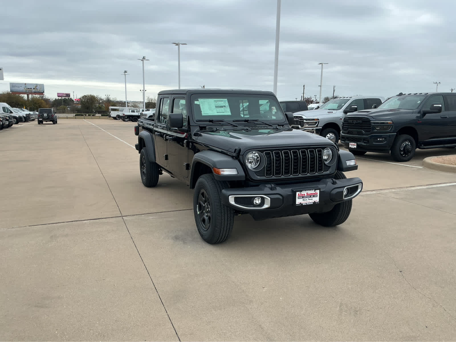 new 2026 Jeep Gladiator car, priced at $40,204