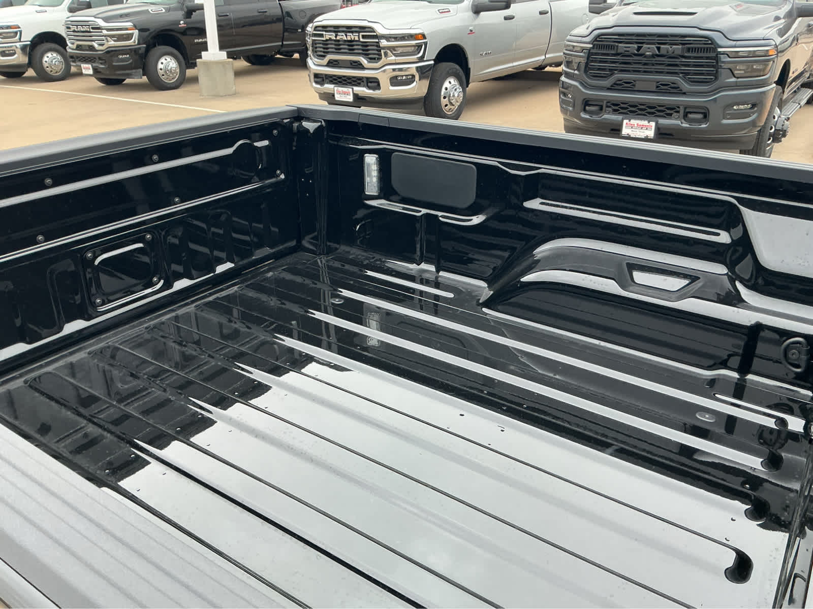 new 2026 Jeep Gladiator car, priced at $40,204