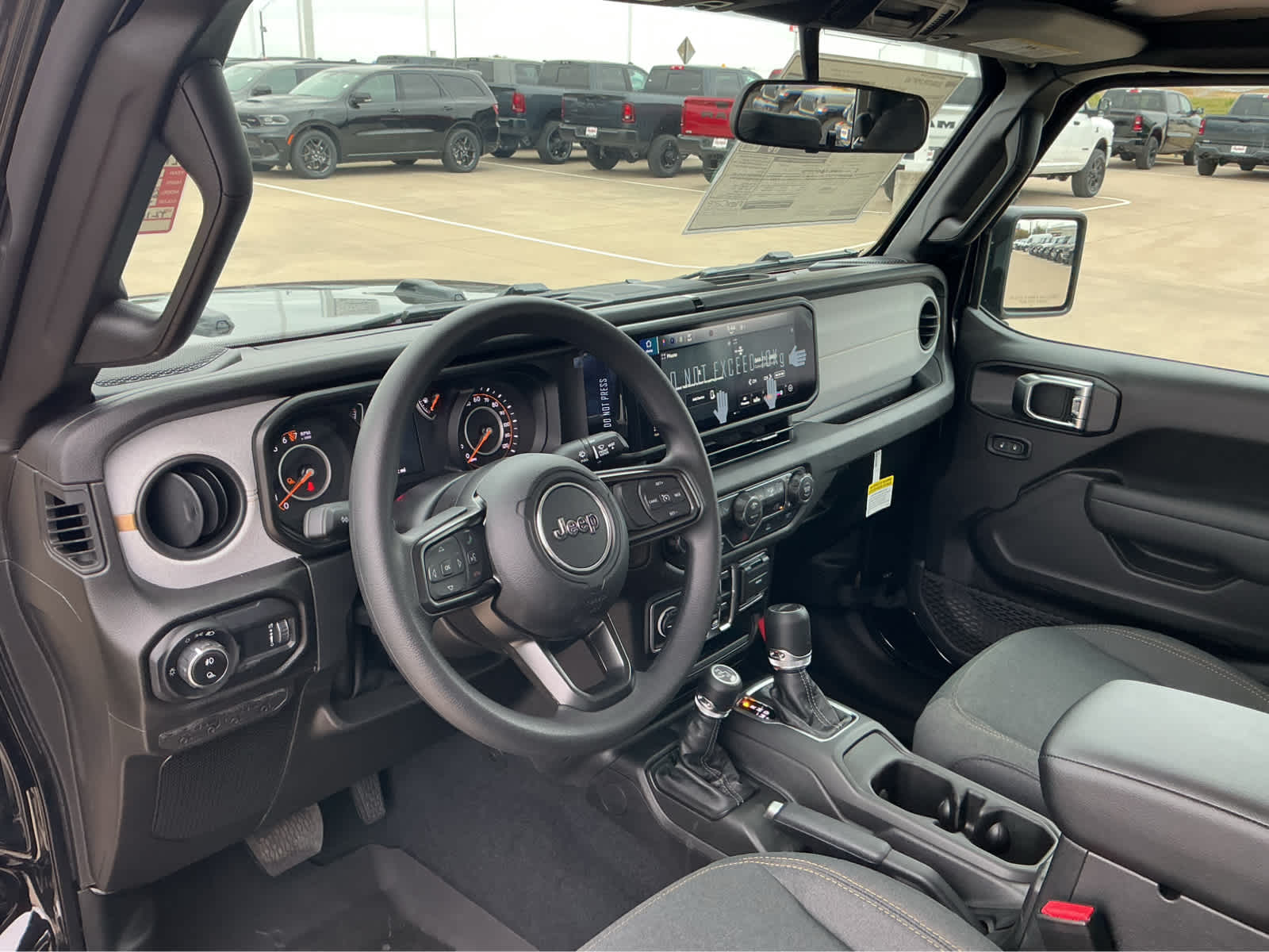 new 2026 Jeep Gladiator car, priced at $40,204