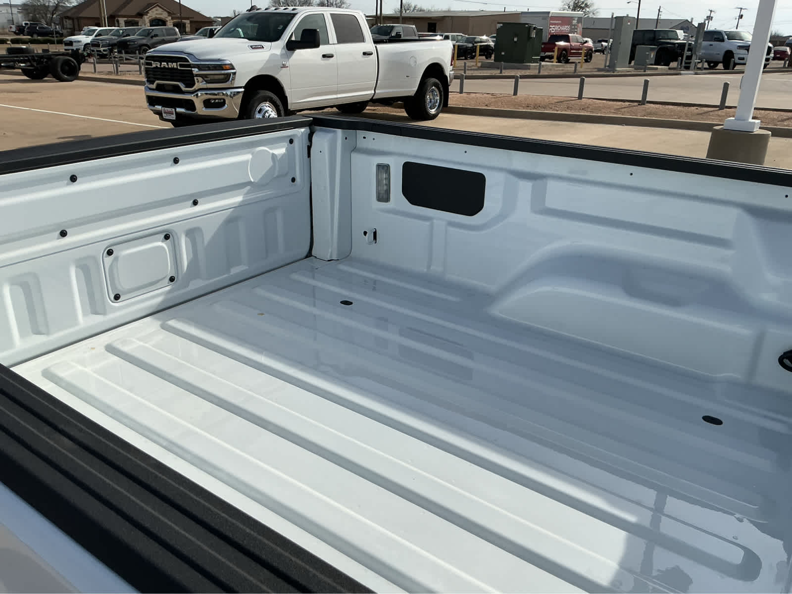 new 2026 Jeep Gladiator car, priced at $45,253