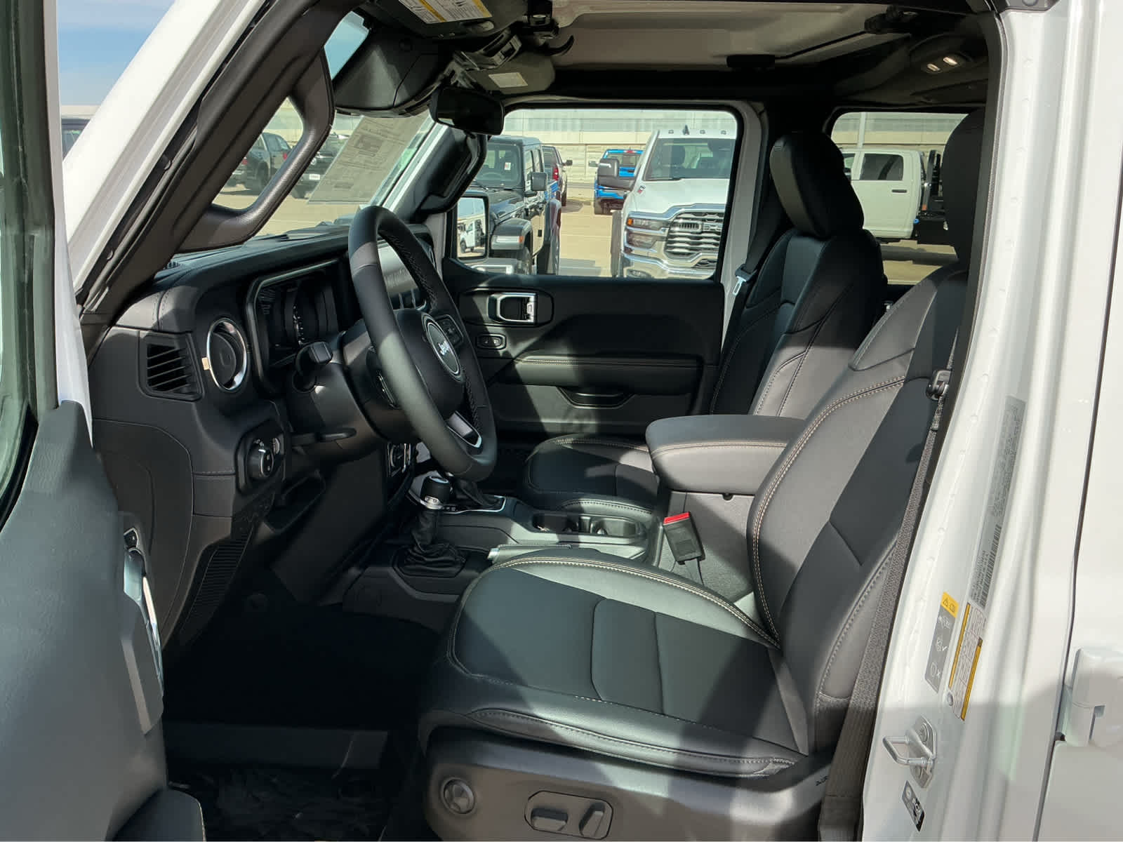 new 2026 Jeep Gladiator car, priced at $45,253